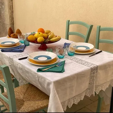 Design E Relax A Scicli, Cortile Privato, Ac *